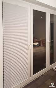 Auch Fur Grosse Wohnzimmer Turen Gibt Es Den Passenden Sichtschutz Individuelle Plissees Nach Mass Machen S Moglich Grosse Wohnzimmer Plissee Wohnung