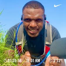 A very comfortable and easy 16km run. Managed a controlled HR of 148