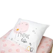 Placez votre couette (non fournie) dans la housse. Rechange Caradou Shine Sans Couette Couette Oreiller Et Matelas Bleu Calin
