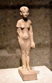 Download nefertiti images and photos. Statue Of Nefertiti Illustration World History Encyclopedia
