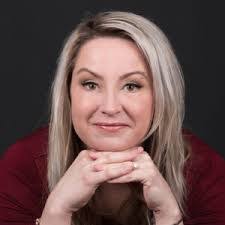 Melody Morin's Instagram, Twitter & Facebook