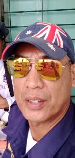 Garbage collectors in Ankara, Turkey, started noticing an increasing number  of books being thrown away. Rather than let them end up in landfills, they  began rescuing the books. Initially, they shared the