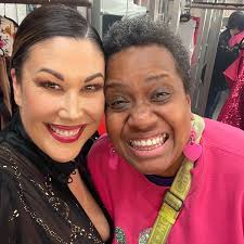 Menopause The Musical has opened at Glen St Theatre! What a fabulous  audience we had. There's nothing like a room full of Sisters up