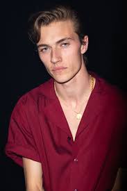 An actor and model, bergin has been featured in magazines and on billboards around the world. Kennen Sie Diese Gesichter Das Sind Die 10 Bekanntesten Male Models Aller Zeiten Vogue Germany