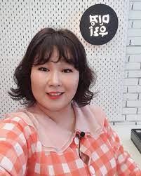 She's a good person and all… she's really strong. Comedienne Kim Min Kyung Scores A Cosmetic Commercial And Encourages Everyone To Work Out Kdramastars