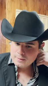 Un Alfredo Olivas que tiene un compromiso porque sus seguidores son  familias completos y nos comentó que le gusta respetar esa línea., ¿Ya  están listos para el #FestivalMultiverso ?