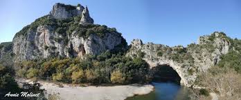 Le pitture di grotta chauvet in francia rappresentano la più antica e più raffinata manifestazione di arte pittorica rupestre ma perchè è cosi importante? Grotte Chauvet Pont D Arc Ardeche Balades En France Le Nez Au Vent