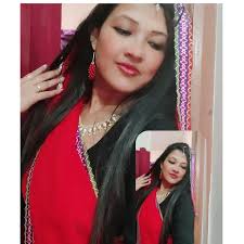 Tasveer Lena bhi jaruri hai zindagi mein Aaina gujara hua waqt nahin bataya  karte ❤️ #photo challenge