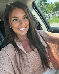 Hi gorgeous 🌹🌹 I'm Jon Magoon from Sarasota Florida 😘