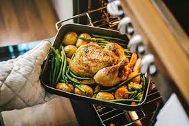 Whip up a cheap and quick dinner featuring southwest chicken rice bowl or taco dinner mac and cheese. 100 Cheap Dinner Ideas Easy Meals To Feed A Family On A Budget Cheapism Com