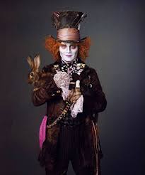 Alan Rickman En Alicia En El Pais De Las Maravillas Johnny Depp The Mad Hatter Johnny Depp Mad Hatter Mad Hatter Costume Alice In Wonderland Characters