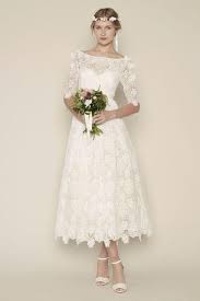 You'll receive email and feed alerts when new items arrive. 20 Of The Most Vintage Tea Length Wedding Dresses For Older Bride