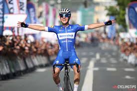 Remco evenepoel crashes into ravine & max schachmann crashes into bmw! The Future Is Now 19 Year Old Evenepoel Solos To Win Clasica San Sebastian Cyclingtips