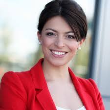 Sandra Klinger's Instagram, Twitter & Facebook