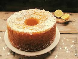 Questa ricetta della chiffon cake è la ricetta della torta, ops ciambella, al limone che esce sempre con il buco. Chiffon Cake Al Limone Vaniglia E Pistacchio