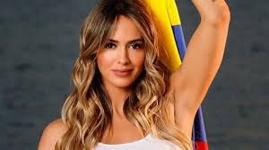 El futbolista james rodríguez es uno de los deportistas más aclamados de colombia en el mundo. James Rodriguez Girlfriend Shannon De Lima