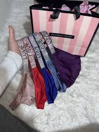 See more ideas about lenjerie, lenjerie victoria secret, tipar de sutien. ChiloÈ›i Noi Victoria S Secret MÄƒrimea Xs Adroa Fashion