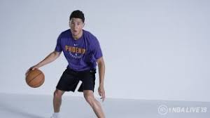 Latest on phoenix suns shooting guard devin booker including news, stats, videos, highlights and more on spin: Durfen Wir Vorstellen Devon Booker Das Neueste Teammitglied Von Nba Live
