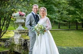 Ein rückkehrer und zwei neue gesichter. Sturm Der Liebe Ard Enthullt Neues Hauptdarsteller Paar Traumhochzeit Und Staffelstart Noch Vor Weihnachten Tv Wunschliste
