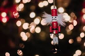 In this tutorial, we will learn how to create a gorgeous christmas card in photoshop using brushes and images. How To Make Or Create A Christmas Card In Photoshop Quick And Easy How To Do It