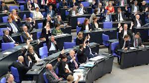 The bundestag is the german federal parliament. Bundestag Lasst Millionenhilfe Fur Verlage Sprudeln W V