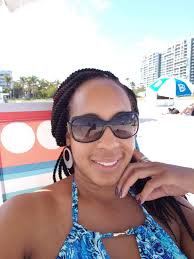 Mindy (Johnson) '06 and Nate "Booter" Brown '04 both went to Santa Clara  from 2002-04, but didn't cross paths until 2020 when they “swiped right”