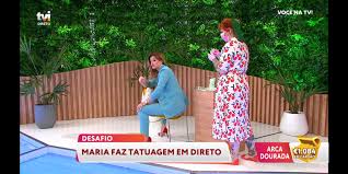 Maria cerqueira gomes na praia com o filho fama georgina rodriguez há 7 horas. Maria Botelho Moniz Faz Tatuagem Em Direto No Voce Na Tv Veja As Imagens