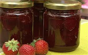 Recette Confiture De Fraises Le Grand Classique En Video Confiture Fraise Confiture De Fraises Maison Recette Confiture De Fraises