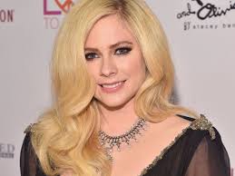 Avril lavigne (@avrillavigne) sur tiktok | 6.1m j'aime. Avril Lavigne Made Her First Red Carpet Appearance Since 2015