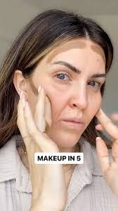 Bibiana Lara's Instagram, Twitter & Facebook