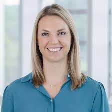 Rebecca Devries's Instagram, Twitter & Facebook