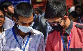 Govt approves vaccination sessions at workplaces. Tamil Nadu Coronavirus Lockdown To Reopen Schools Colleges From Nov 16 Theatres From Nov 10