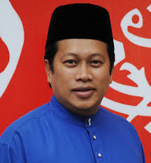 Sazlini sazzy shamsul falak is a malaysian actress, trendy icon, business person & tv host. Datuk Shamsul Falak Kadir Perangkap Anwar Harian Metro Founder Of Fal Resorts Tours Sdn Syat Kau