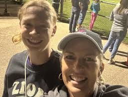 Lisa Treinen's Instagram, Twitter & Facebook