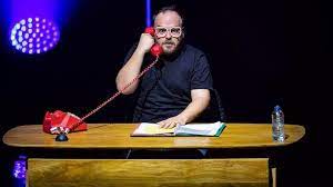 Alban Ivanov Element Perturbateur Humour Sur Tele 7 Jours