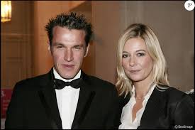 Le chroniqueur et animateur de touche pas à mon poste est en effet l'heureux papa de trois garçons : Benjamin Castaldi Et Flavie Flament Le 30 Janvier 2006 A Paris Purepeople