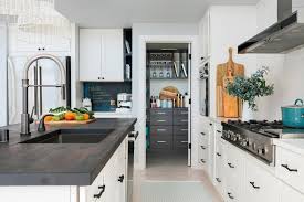 The Light And Bright Kitchen At Hgtv Dream Home 2018 With White Shaker Cabinets And Handsome Wood Topped Isla Kitchen Design Hgtv Dream Home Hgtv Dream Kitchen