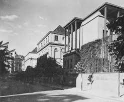 Z procesu odbudowy warszawy po ii wojnie światowej. Historia Palacu Saskiego W Warszawie Byl Swiadkiem Wielkich Wydarzen Polskiej Historii Historia Org Pl Historia Kultura Muzea Matura Rekonstrukcje I Recenzje Historyczne