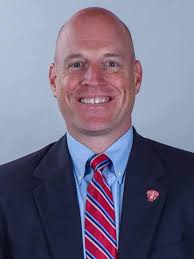 Jim Warren was one of the Northern Virginia's most respected basketball  coaches, leading well-drilled and fundamentally sound teams from West  Springfield and Falls Church high schools for almost 30 years and raising