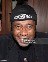 1,380 Broadway Flea Market Stock Photos, High-Res Pictures, and Images