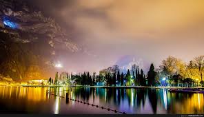 Wallpaper For Windows 10 Http Wallpapersko Com Wallpaper For Windows 10 Html Hd Wallpapers Download Lock Screen Images World Wallpaper Lake Garda