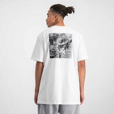 Supreme also has a long tradition of photo tees that feature artists or celebrities, ranging from kate moss to gucci mane, sporting supreme gear in the prints. Kaufen Sie A Love Supreme T Shirt Fur Eur 17 99 Auf Kickz Com