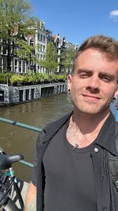 Hello everyone! I am Mariana, a PhD student from the University of  Valencia. I am going to Lisbon from the 1st of September to the 1st of  December of 2025 to do