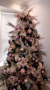 44 Gorgeous Pink And Gold Christmas Decoration Ideas Rose Gold Christmas Tree Amazing Christmas Trees Gold Christmas Decorations