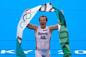 World triathlon hosts the top level international race series the itu world triathlon series and the itu triathlon world cup. Teu Ckrxfa0tem