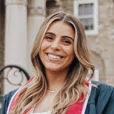 Amanda Montilla's Instagram, Twitter & Facebook