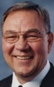 Former Grand Rapids superintendent receives national education honor