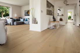 Haro Parkett Landhausdiele 4000 Eiche Puro Stone Sauvage Strukturiert 4v Fase Natur Geolt Parkett Landhausdiele Landhausdiele Parkett Eiche