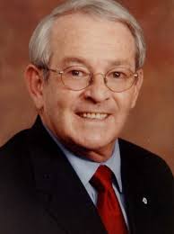 Commissioner, philanthropists among notable deaths