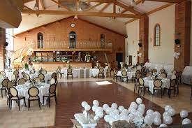 Make a booking at les ecuries de la tour in mondonville. Les Ecuries De La Tour Hotels Auberges Et Salles De Reception Haute Garonne 31 Mondonville Les Prestataires De Mariage Com